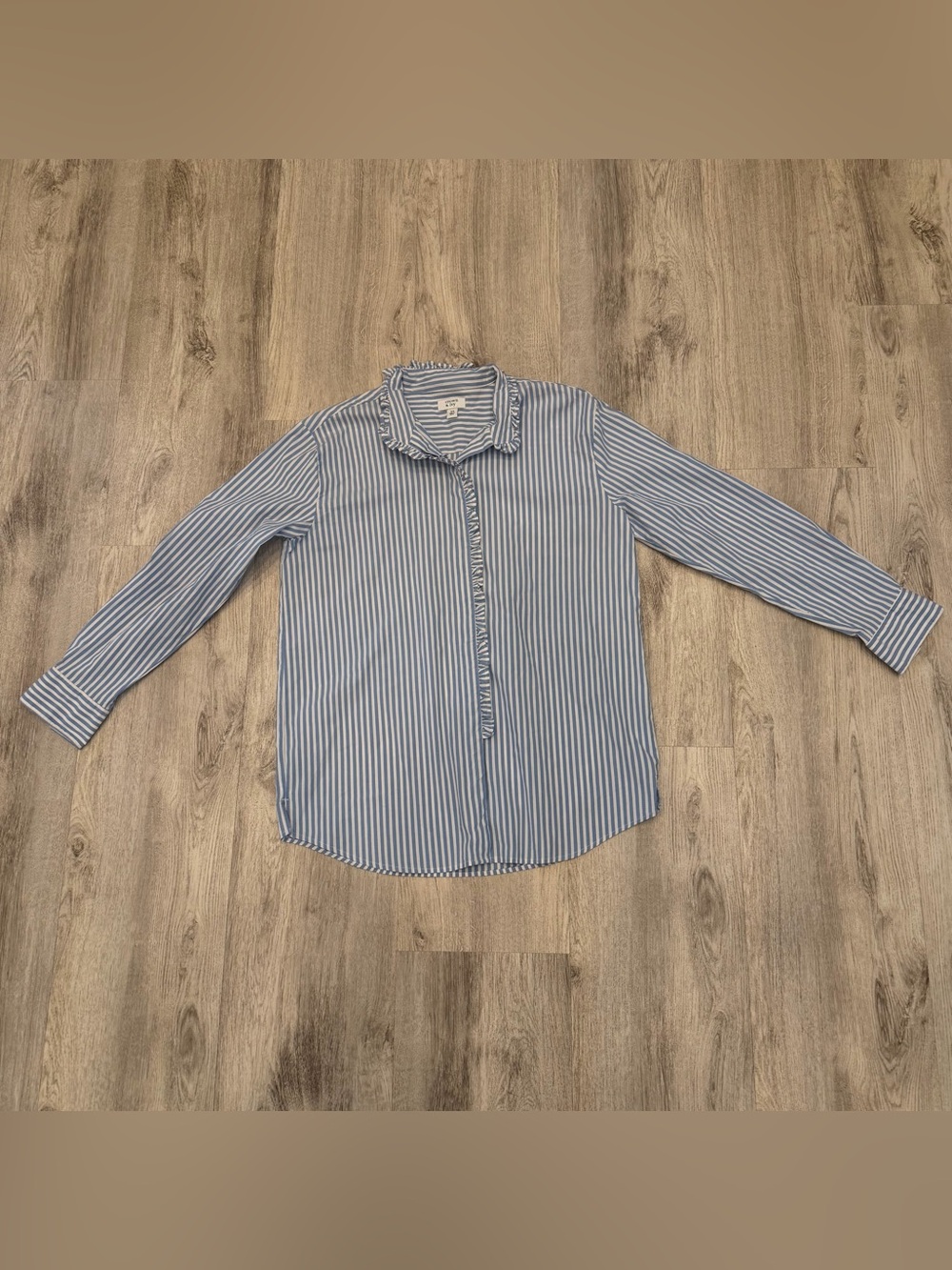 Crown & Ivy Blue White Striped Ruffle Button Up Top XS